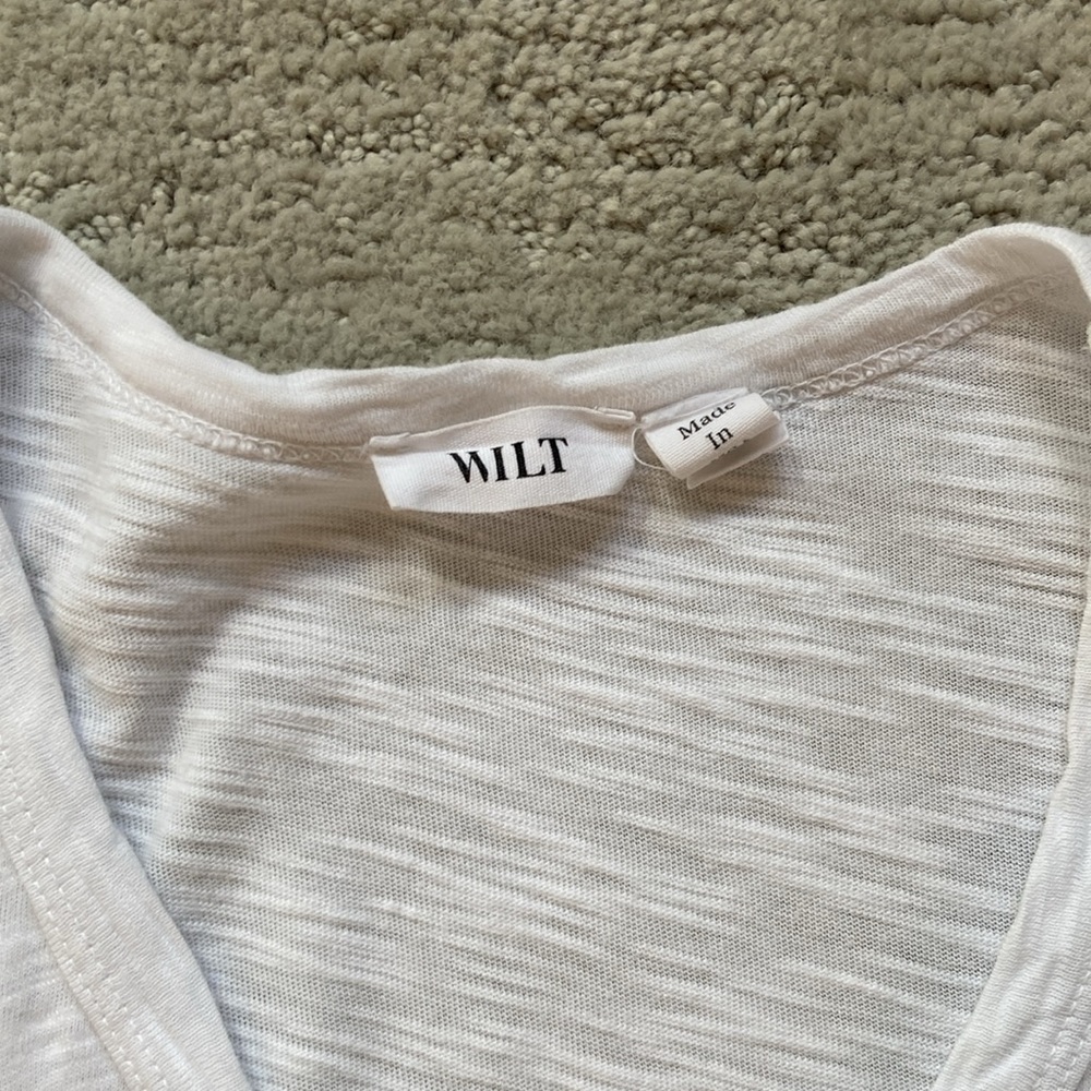 WILT asymmetrical tee size XS - Picture 2 of 4